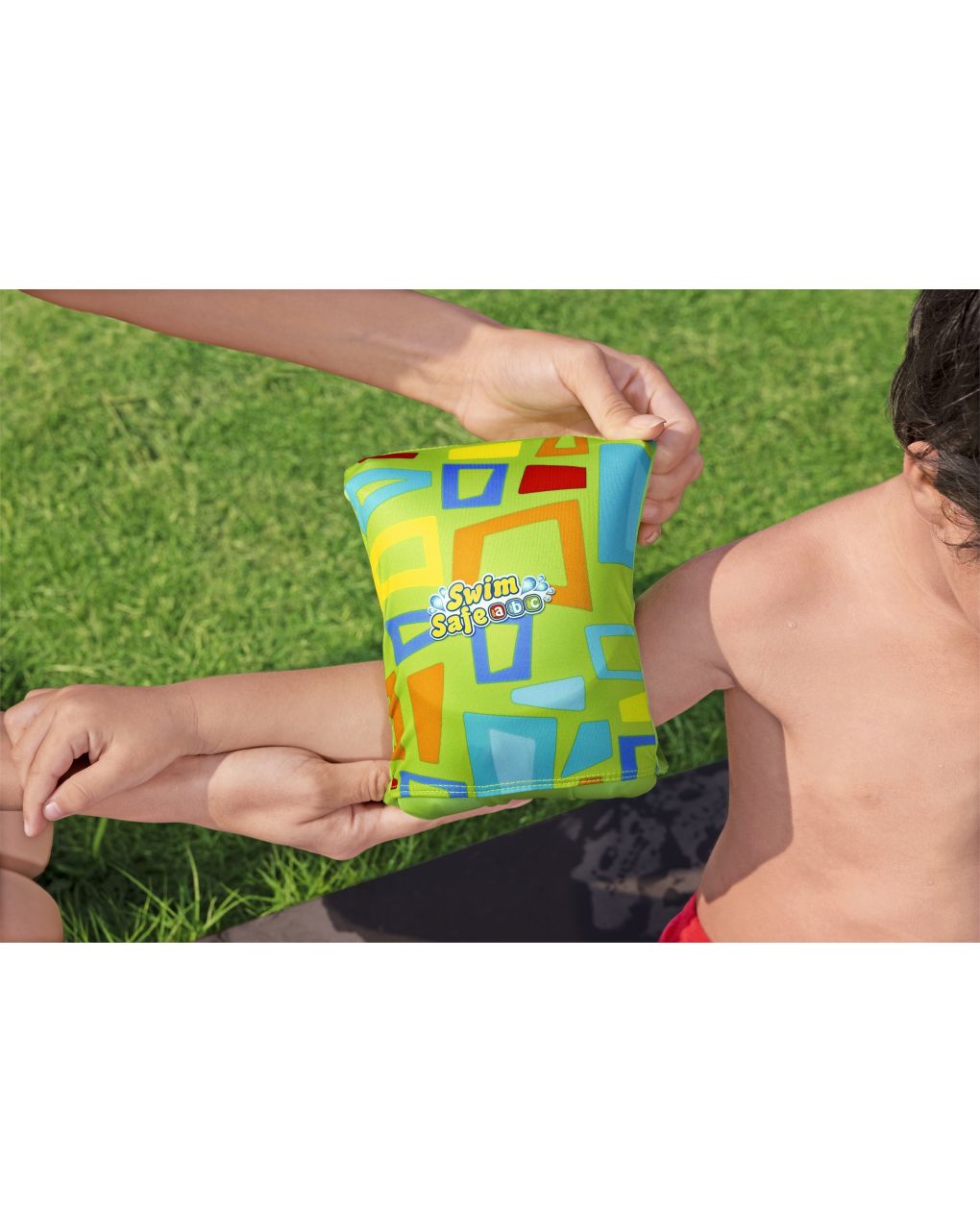 Braccioli in tessuto swim safe abc™ aquastar™ 38x14 cm. chiusura regolabile misura s/m - 2 colori assortiti - bestway