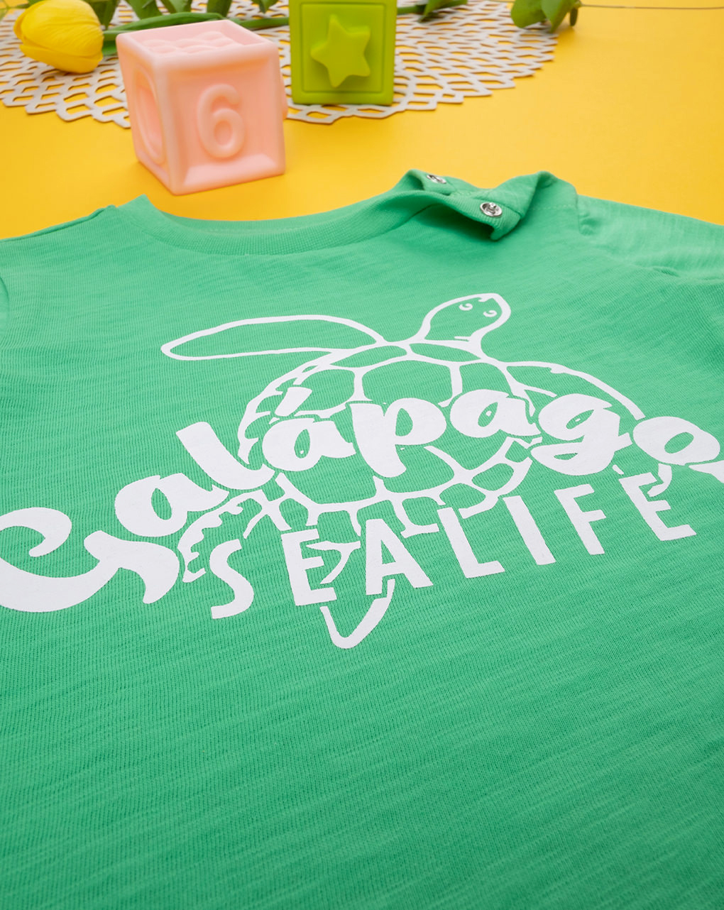 T-shirt bimbo verde "galapagos" - Prénatal