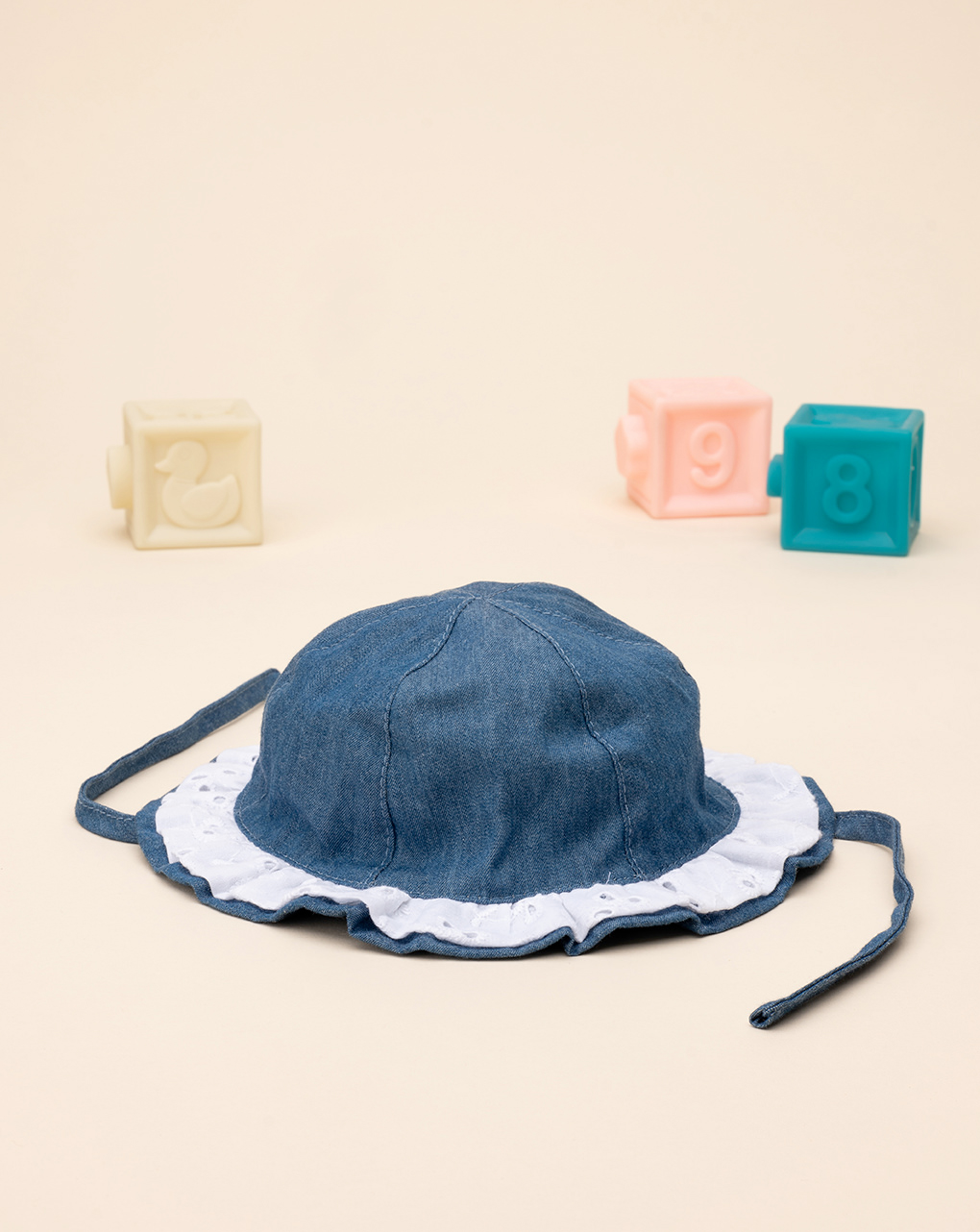 Cappello neonata chambray con sangallo - Prénatal