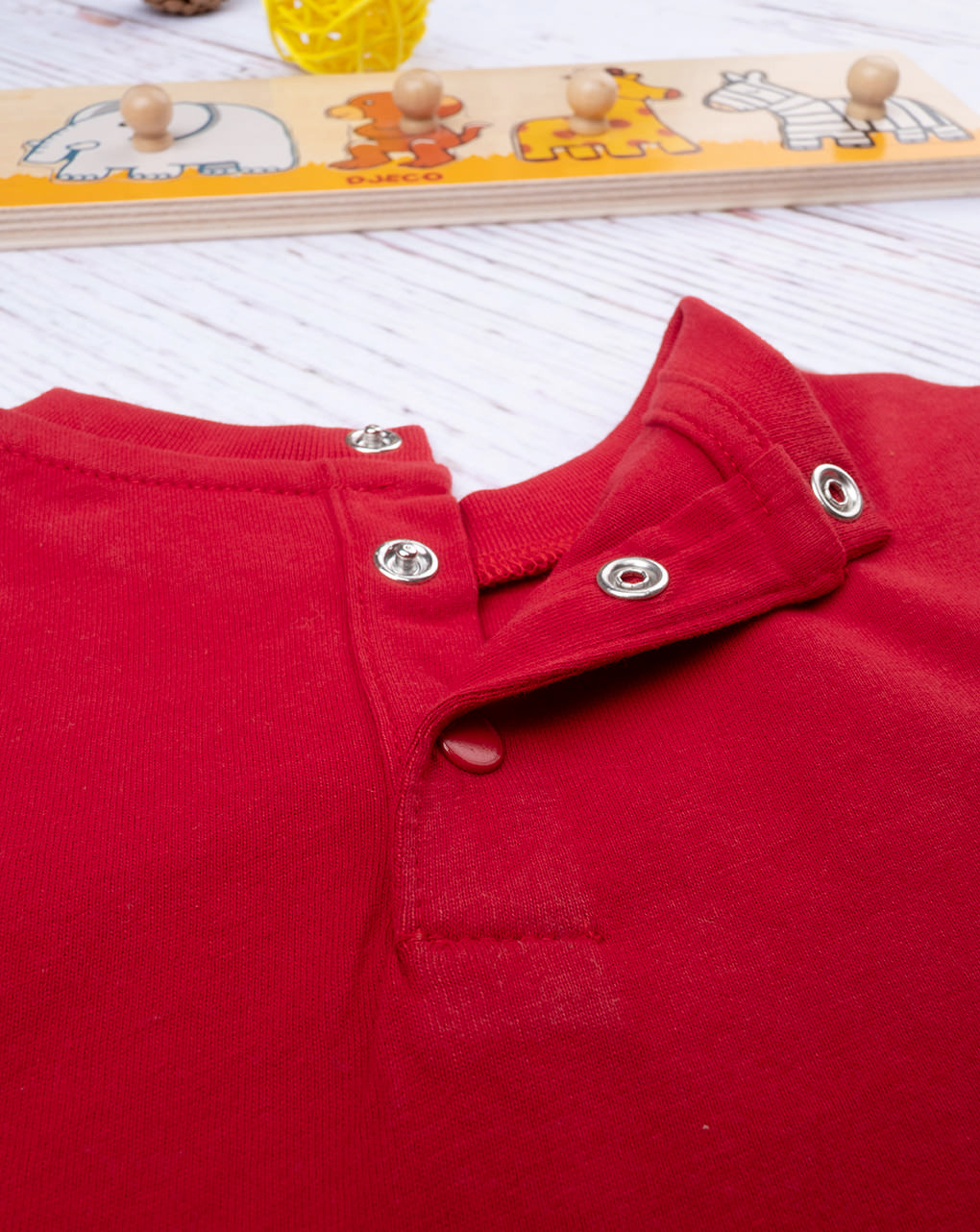 T-shirt bimbo rossa con stampa - Prénatal