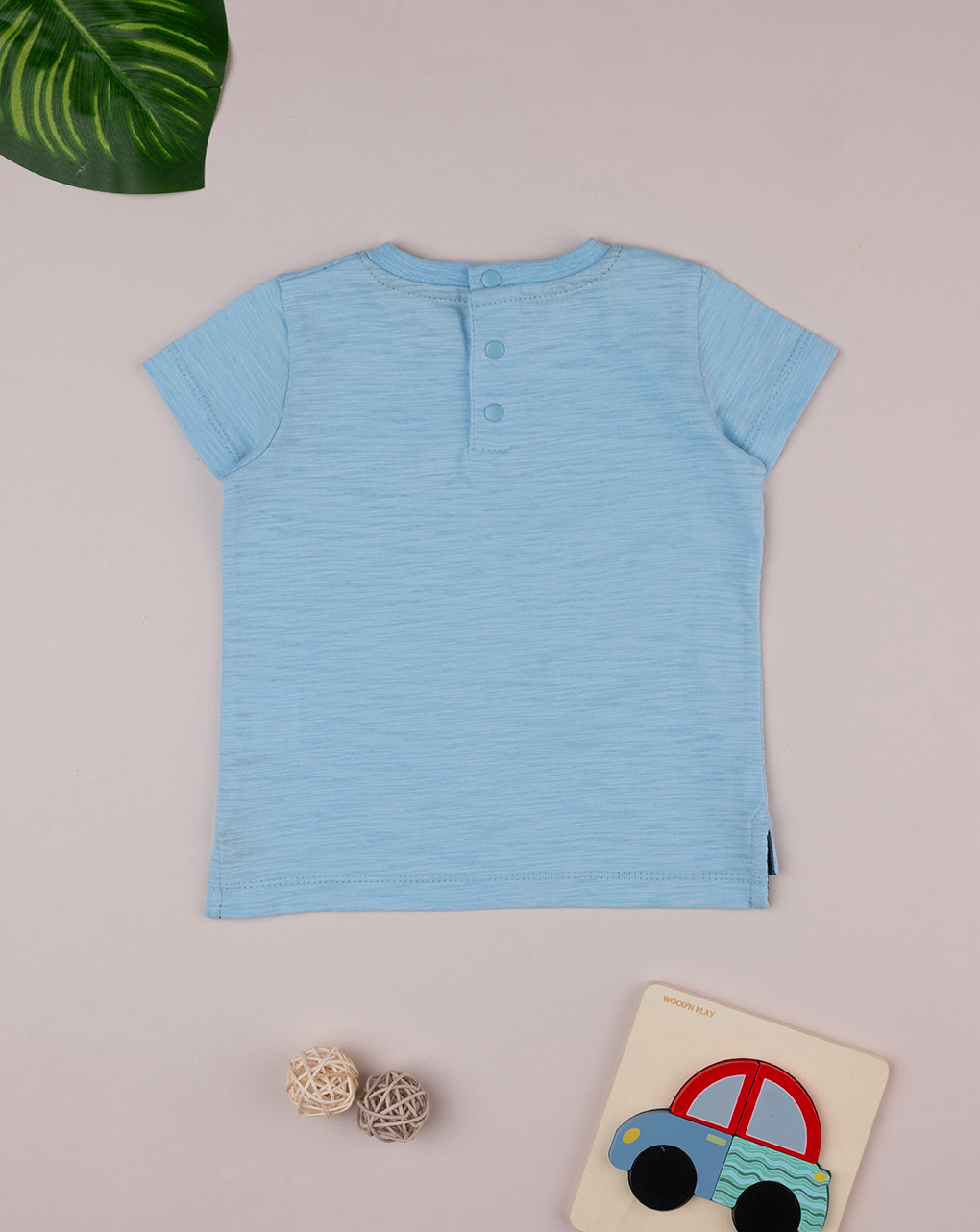 T-shirt bimbo azzurra con taschino - Prénatal