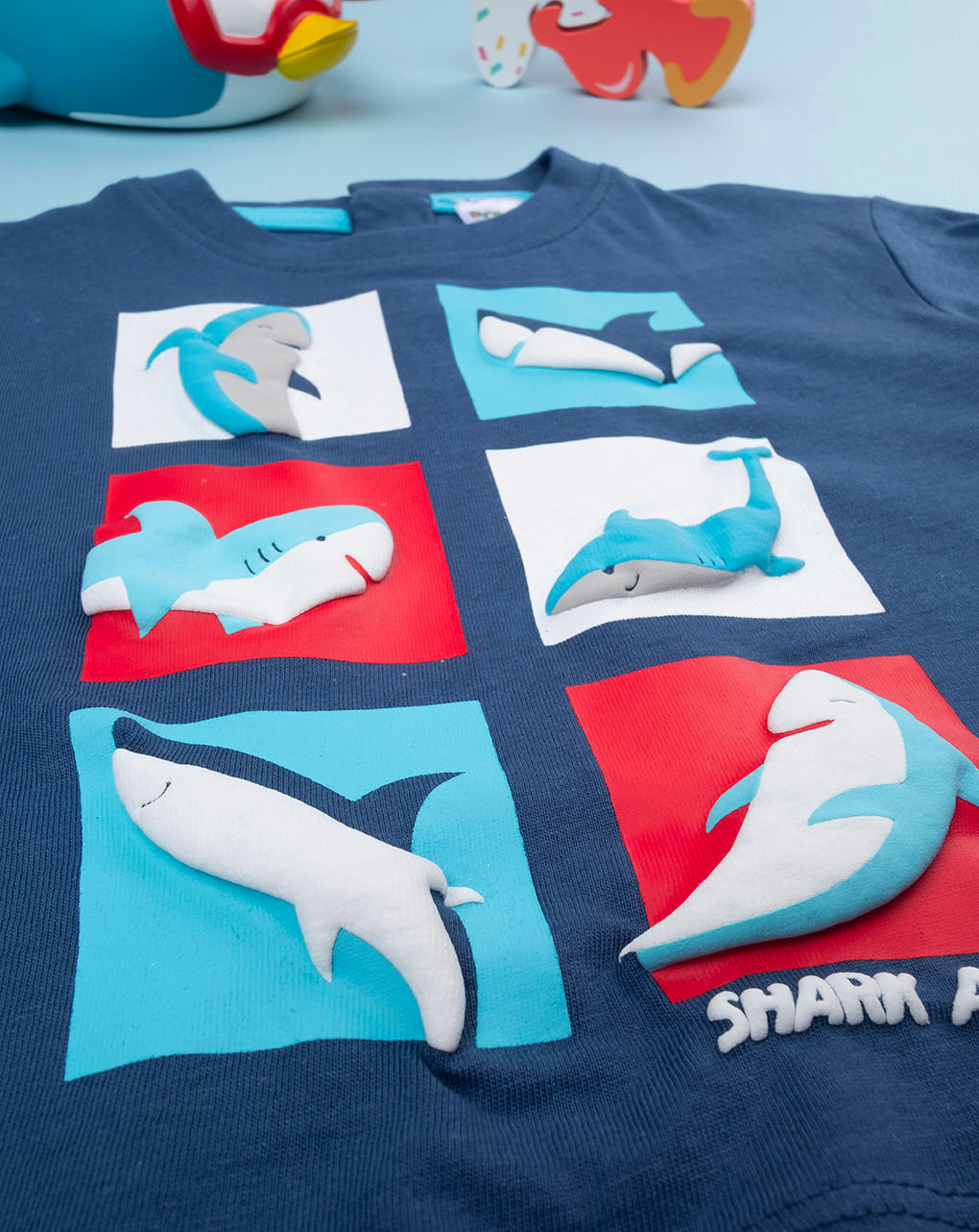 T-shirt maniche corte bimbo "shark"