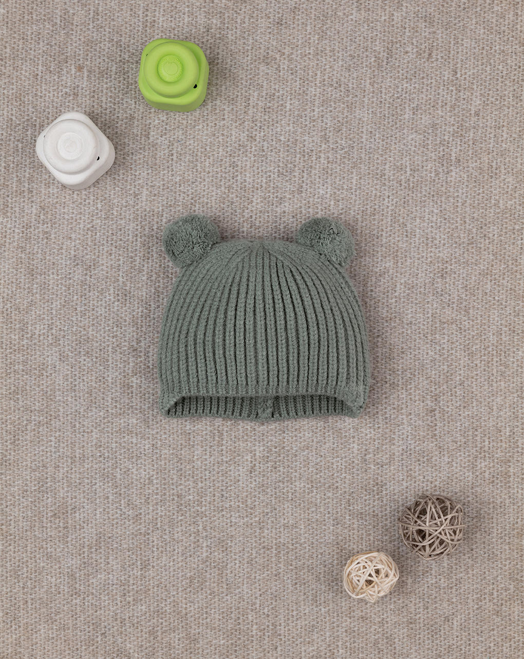 Cappello verde tricot neonato