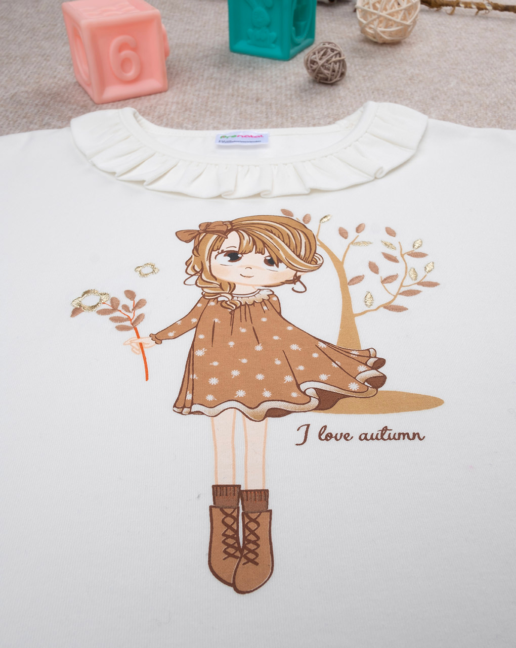 T-shirt bimba beige stampata