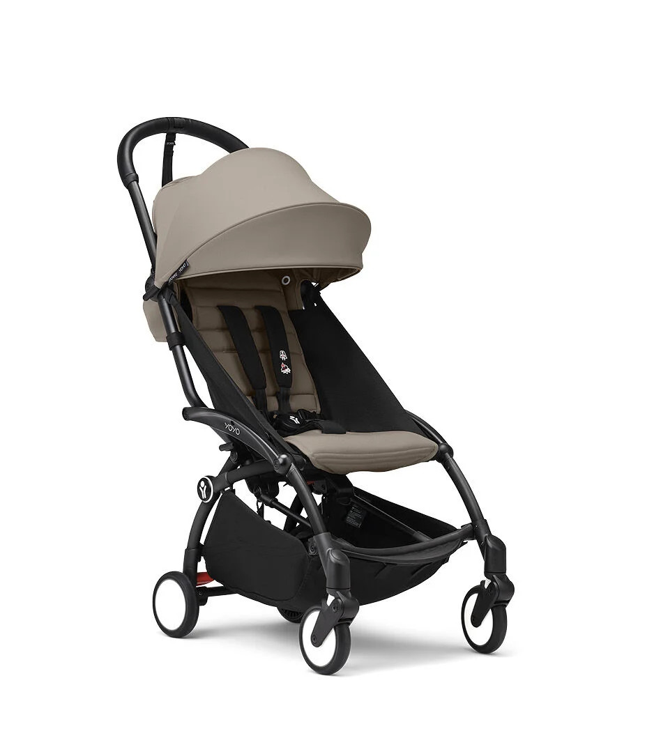 Passeggino con telaio yoyo³ black e rivestimento taupe 6+ - stokke® yoyo®