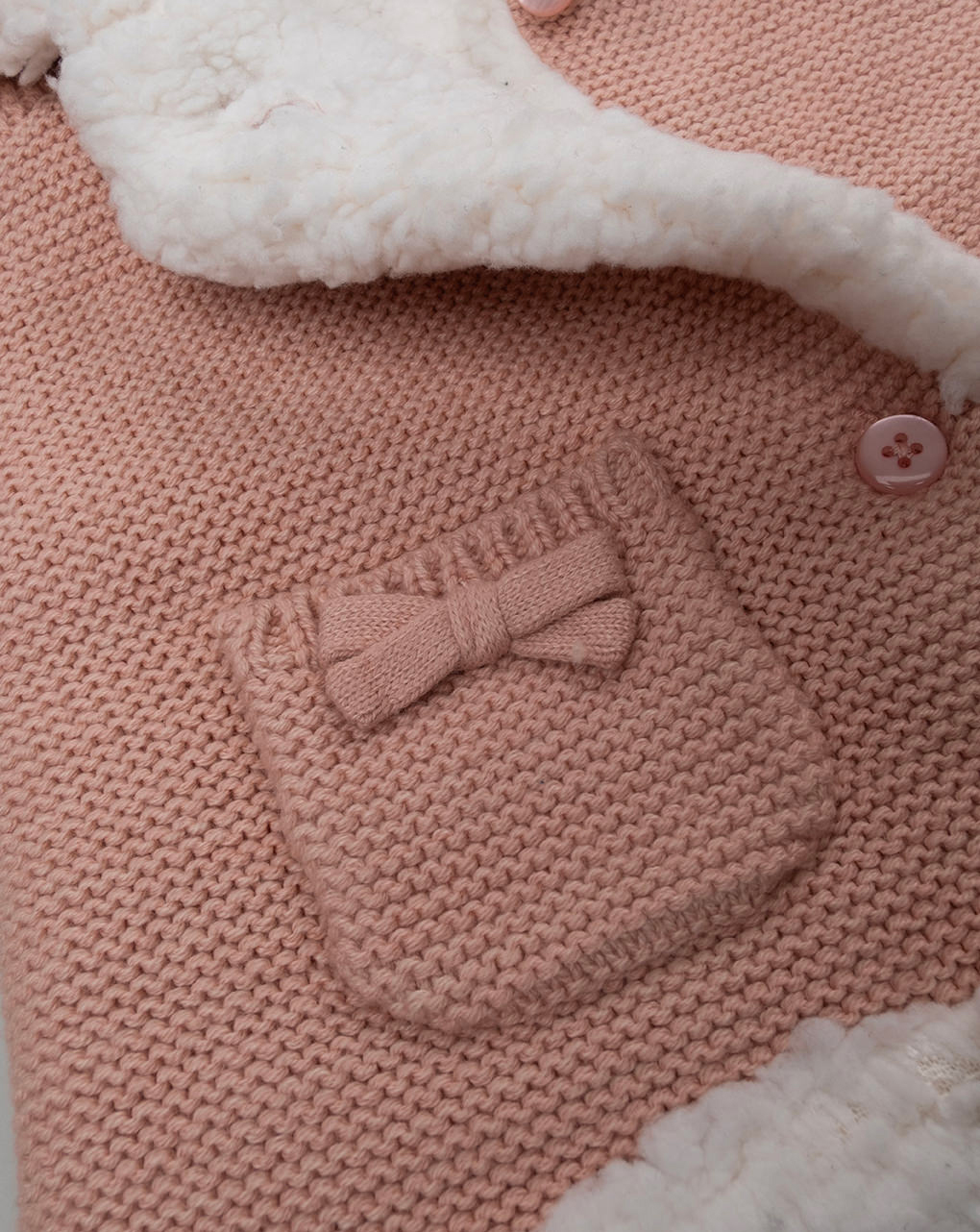 Cardigan rosa con cappuccio bimba