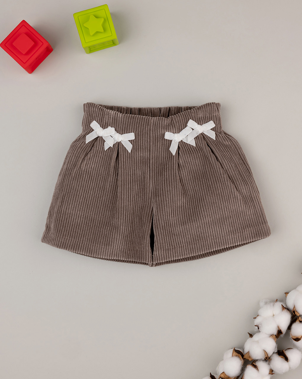 Shorts bimba marroni