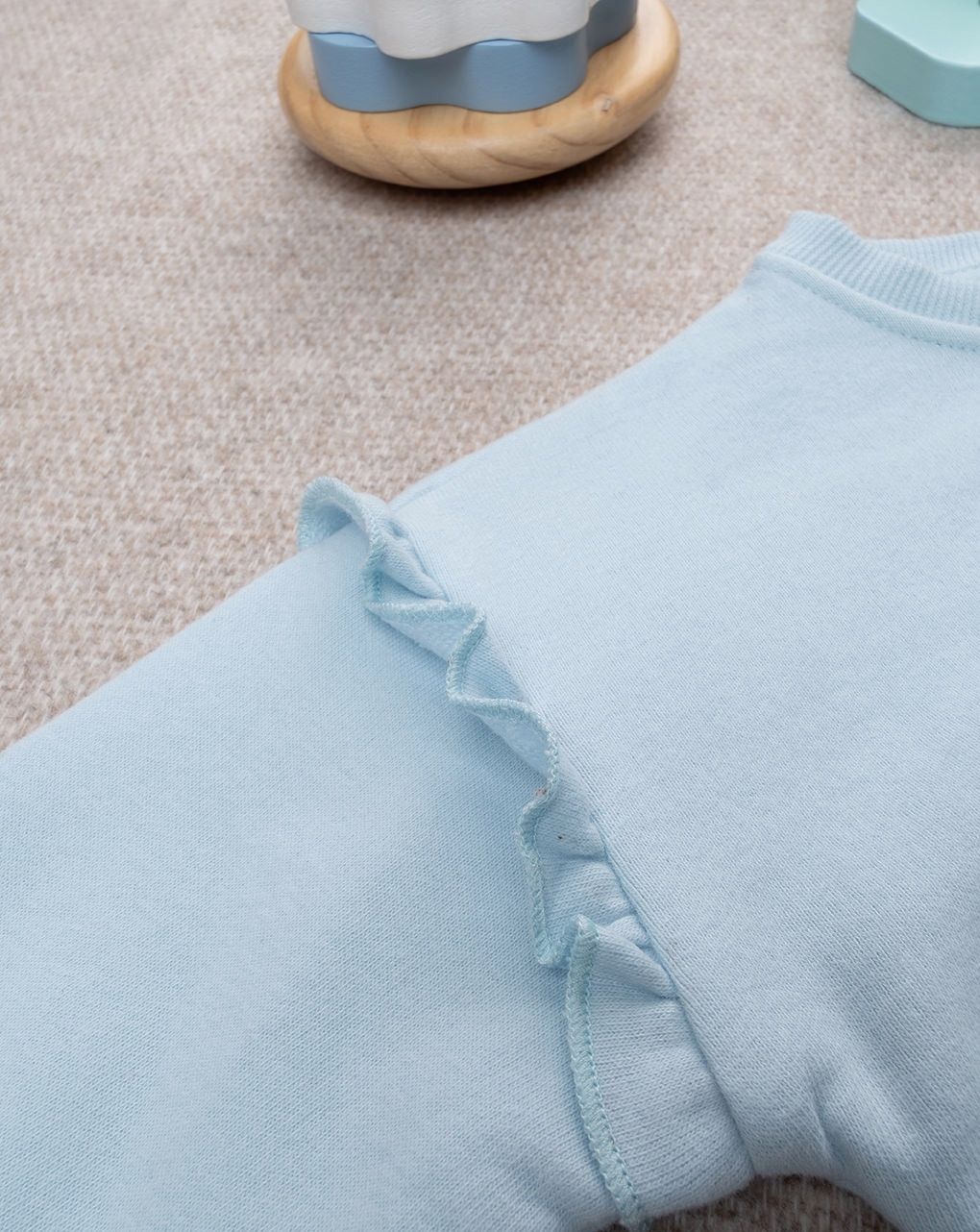 Maglia bimba azzurra con frill