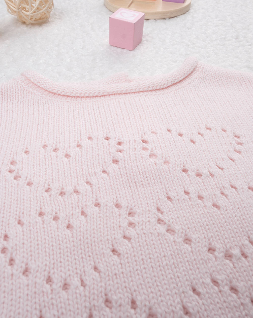 Maglia bimba rosa cuori traforati