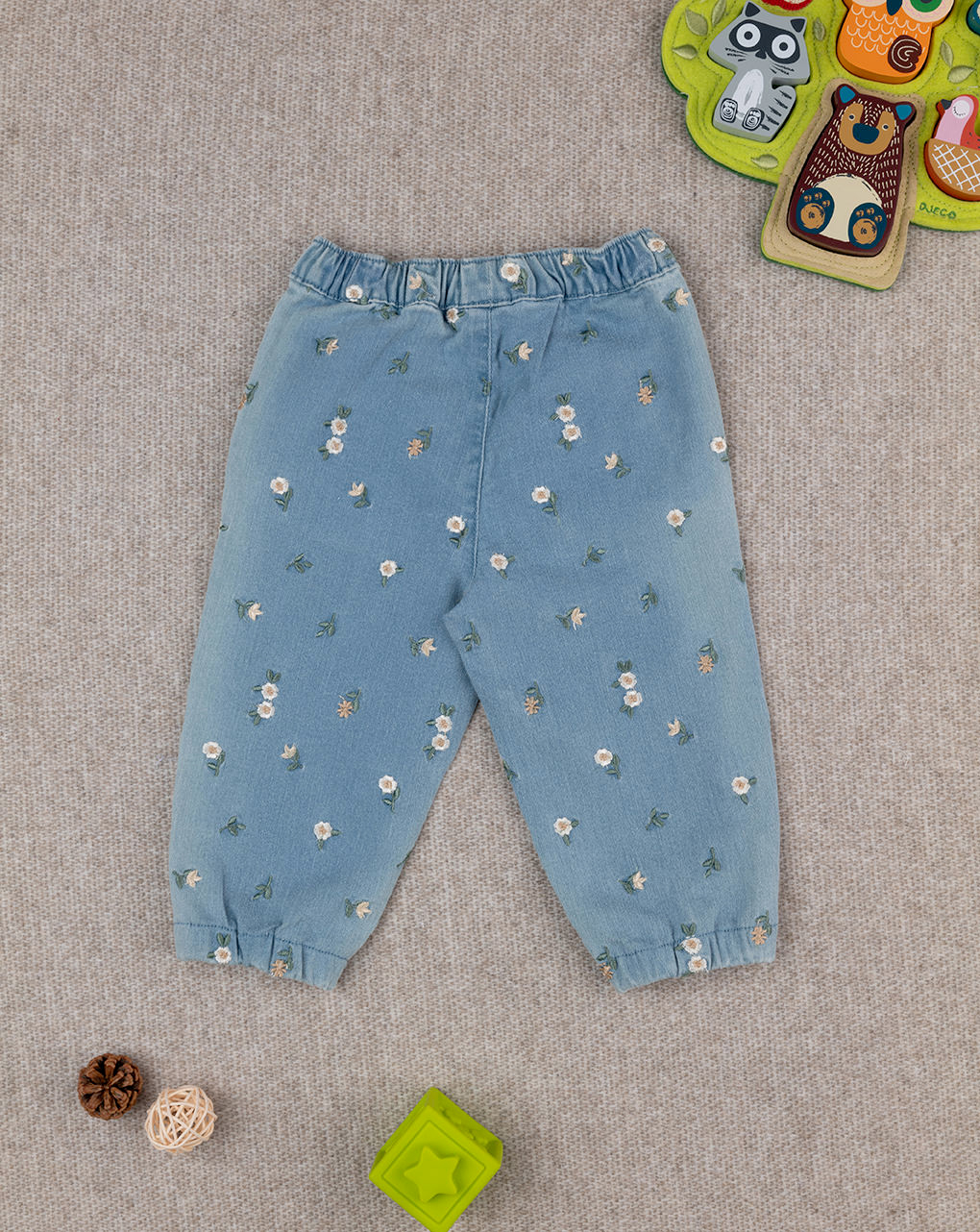 Pantaloni denim bimba con ricamo