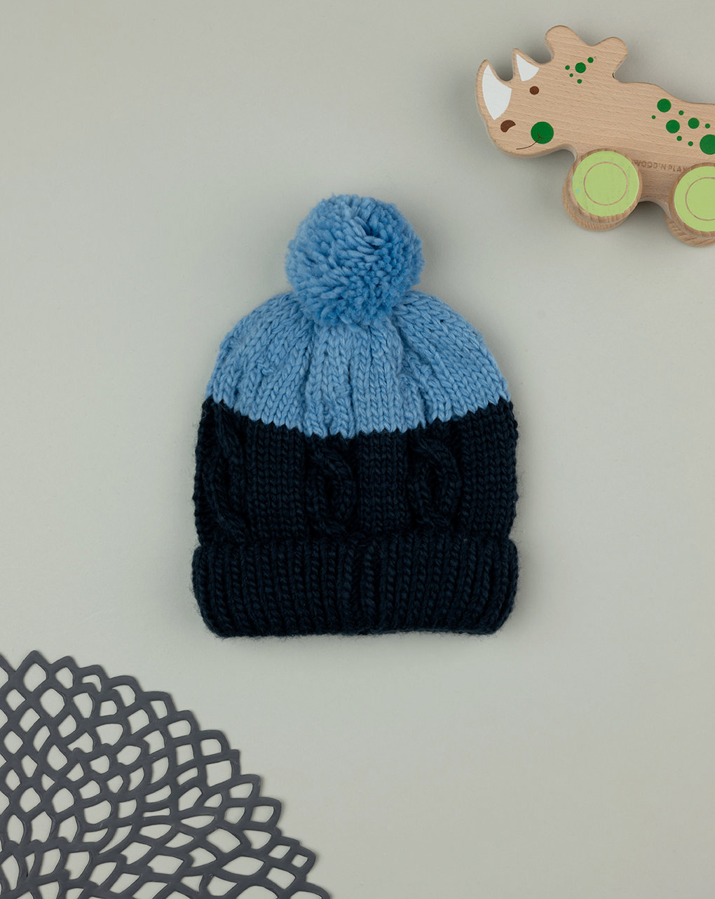 Cappello tricot bambino pom pom