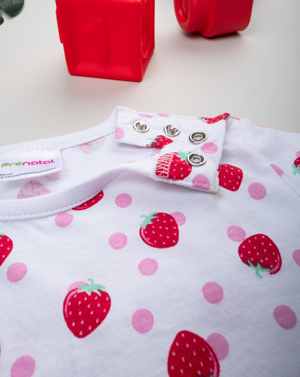 Pigiama bimba bianco/rosso fragole
