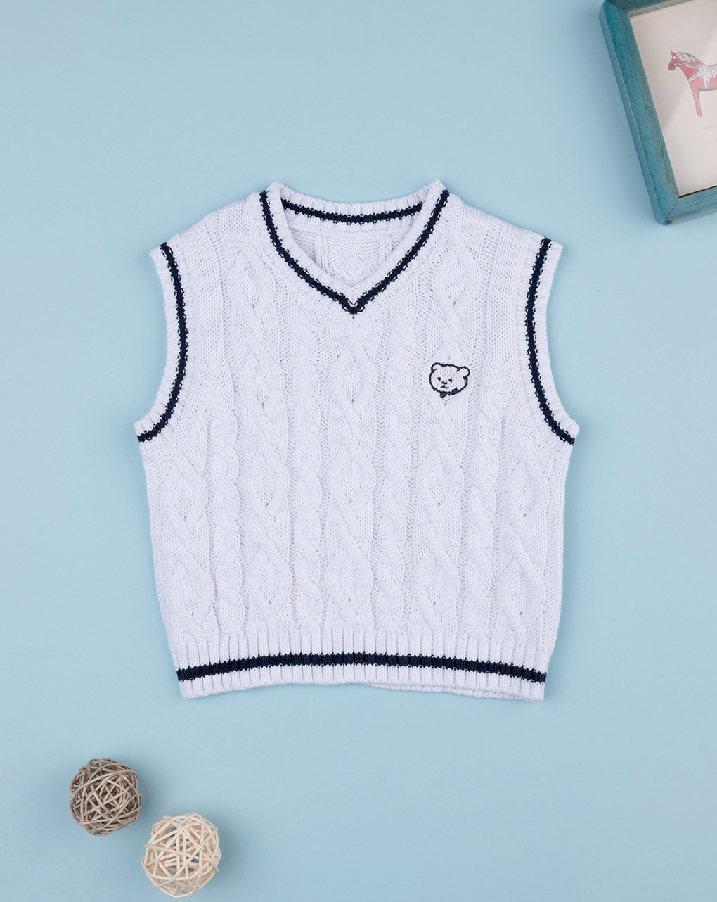 Gilet tricot bimbo bianco con ricamo