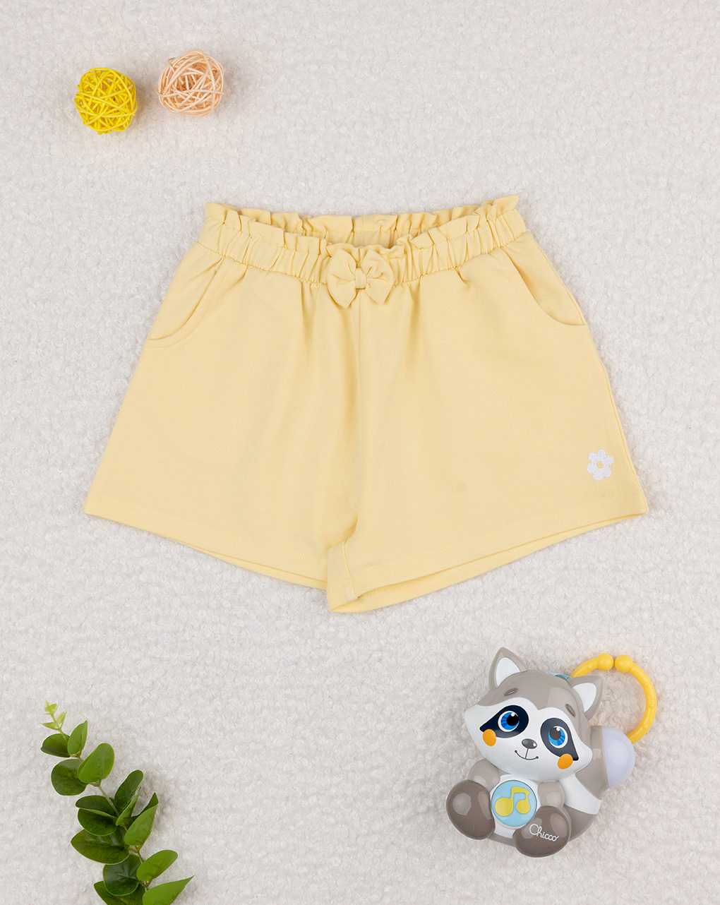 Shorts bimba giallo con fiocco