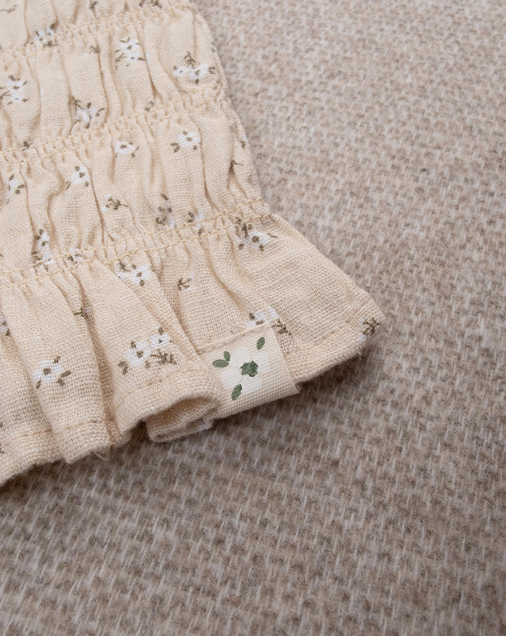 Canotta bimba beige
