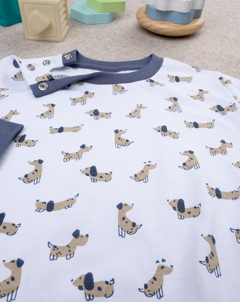 Pigiama bimba bianco/blu cagnolini