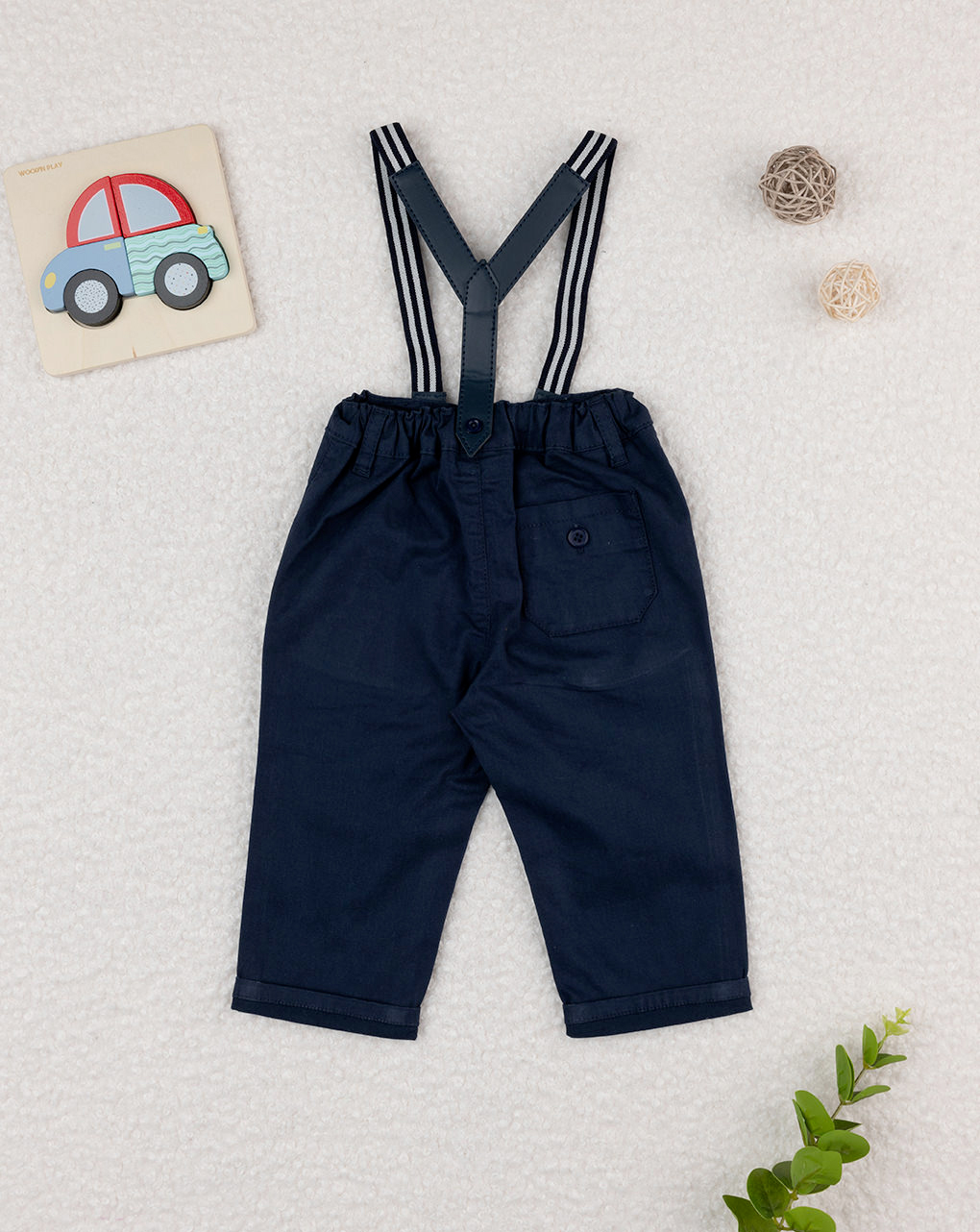 Pantaloni eleganti bimbo con bretelle