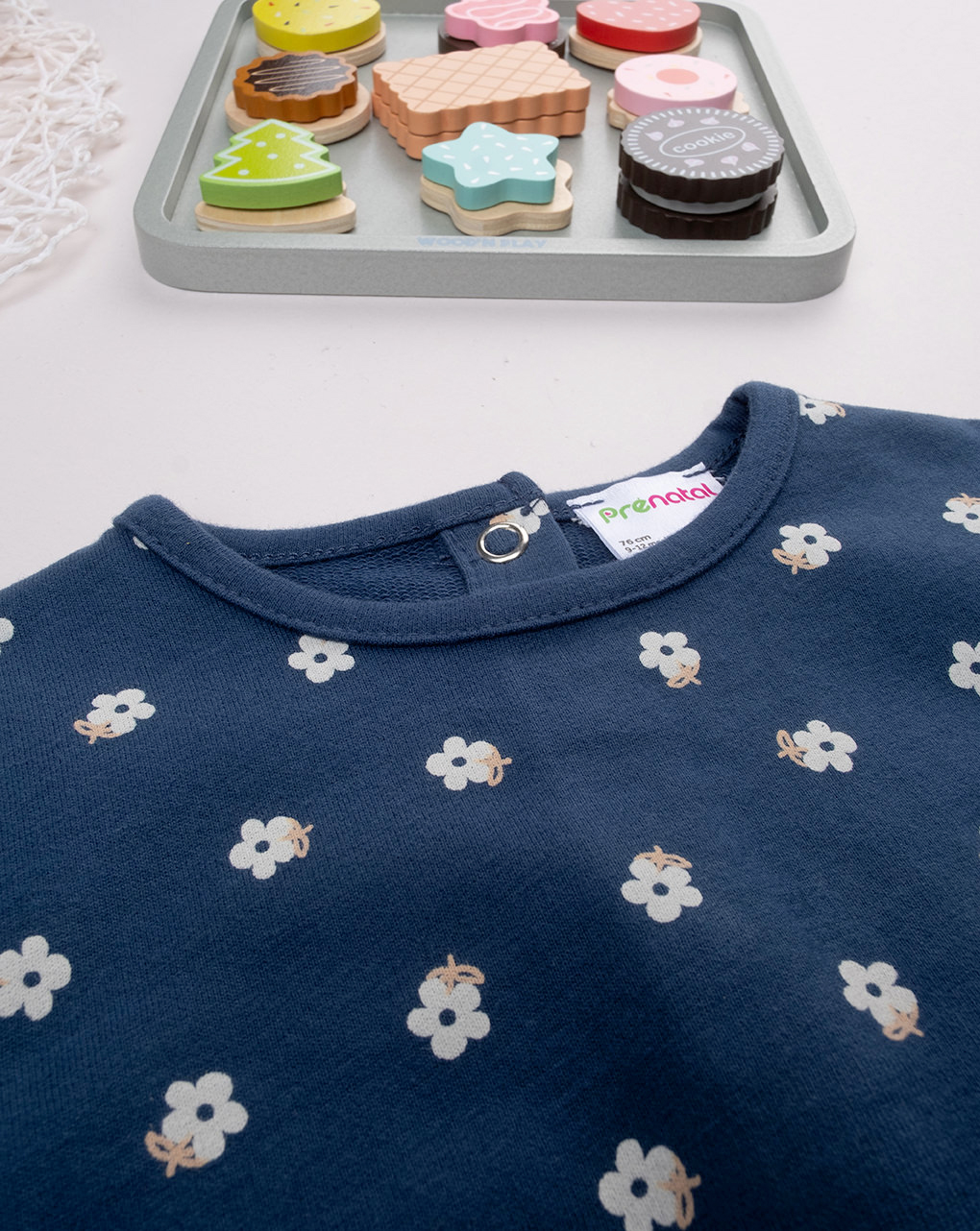 Maglia bimba blu fiori allover
