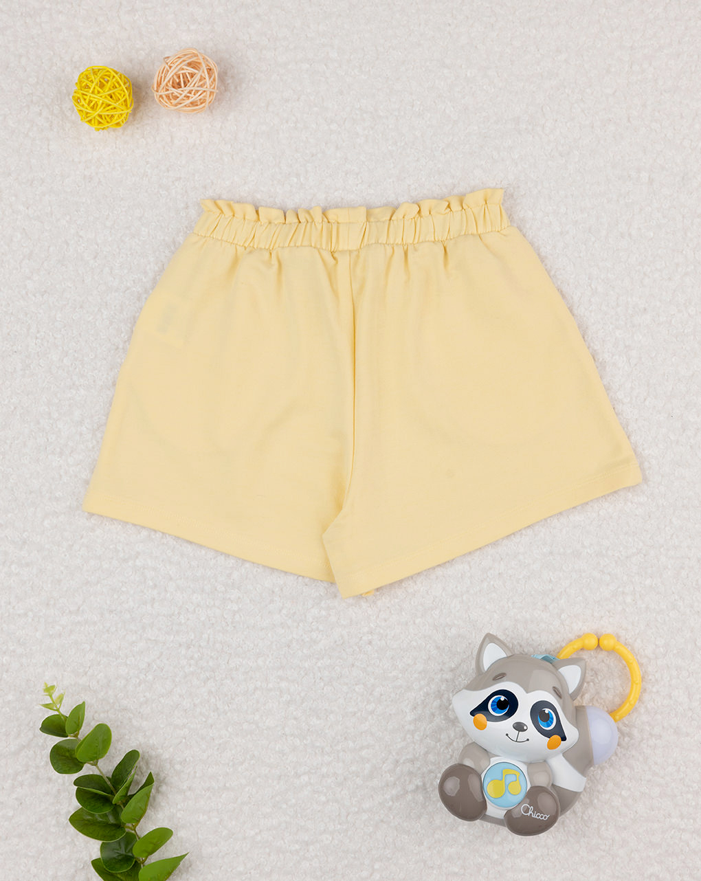 Shorts bimba giallo con fiocco